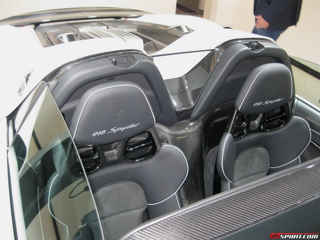 Porsche mang siêu xe 918 Spyder đến Detroit 2014 7