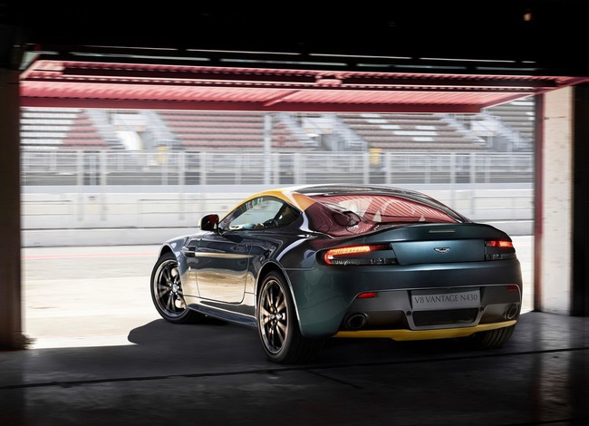 Aston Martin tiết lộ hai phiên bản đặc biệt mới 5