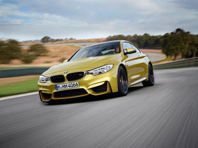 Chiếc BMW M4 Coupe đầu tiên đã xuất xưởng 2