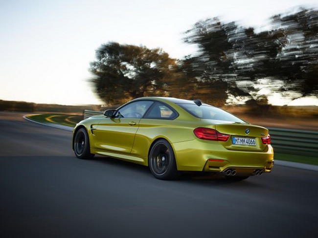 Chiếc BMW M4 Coupe đầu tiên đã xuất xưởng 5