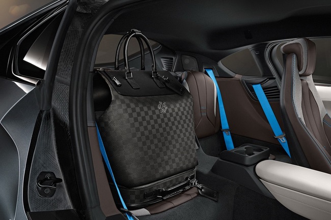 Bộ phụ kiện đặc biệt dành cho BMW i8 của Louis Vuitton 6