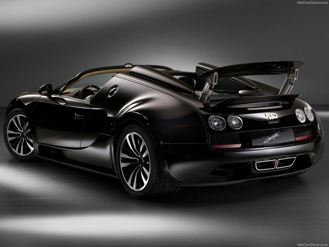 Chín chiếc Veyron huyền thoại đã mang về 27 triệu USD cho Bugatti 6