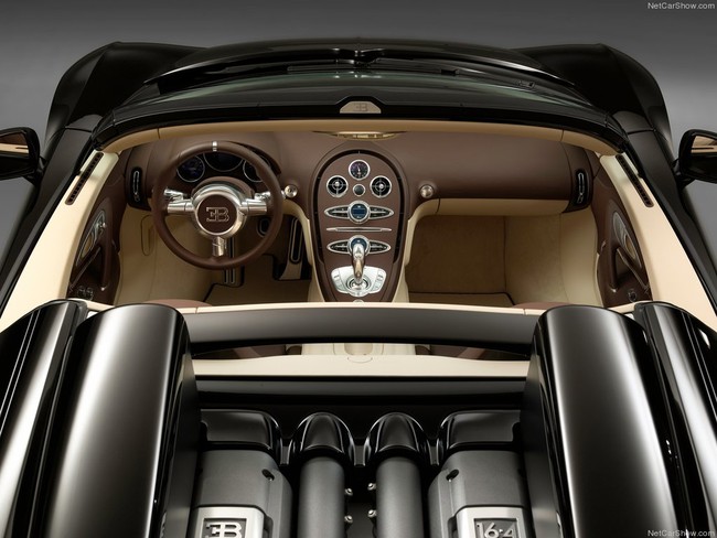 Chín chiếc Veyron huyền thoại đã mang về 27 triệu USD cho Bugatti 7