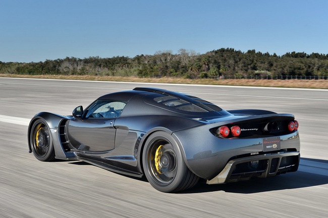 Hennessey Venom GT: Kỷ lục gia tốc độ mới trong thế giới xe 8