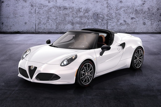 Thiết kế đèn pha mới bị chê tơi tả, Alfa Romeo 4C Coupe quay về sử dụng đèn cũ 3