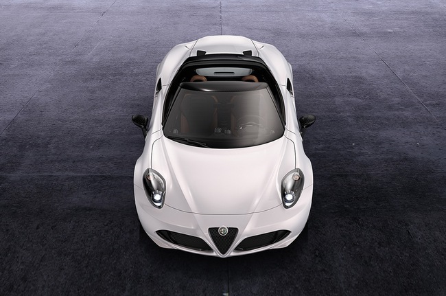 Alfa Romeo 4C Spider - Vẻ đẹp đến từ nước Ý 1