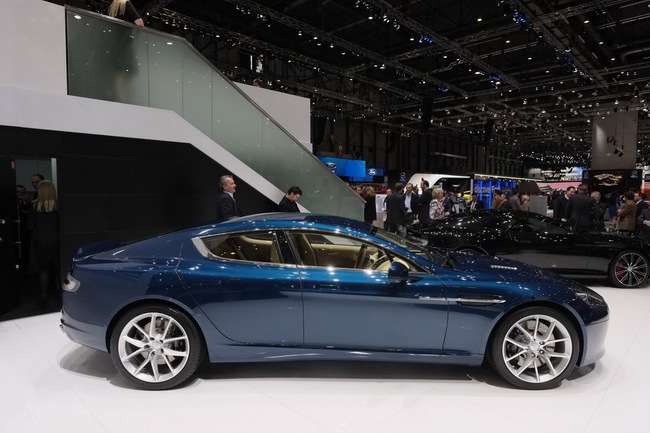 Ghé thăm gian hàng của Aston Martin tại Geneva 2014 8