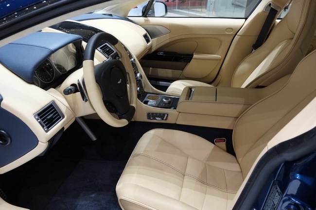 Ghé thăm gian hàng của Aston Martin tại Geneva 2014 10