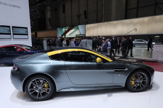 Ghé thăm gian hàng của Aston Martin tại Geneva 2014 21