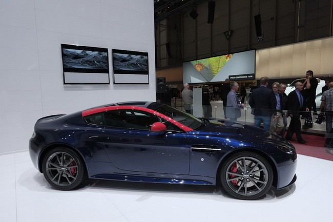 Ghé thăm gian hàng của Aston Martin tại Geneva 2014 26