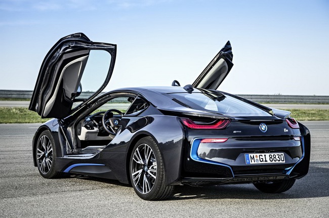 BMW i8 sẽ đi vào sản xuất từ tháng 4 2