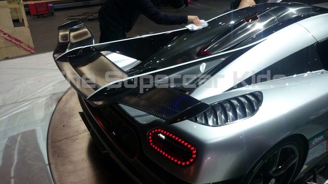 Ảnh sống Koenigsegg One:1 tại Geneva 15