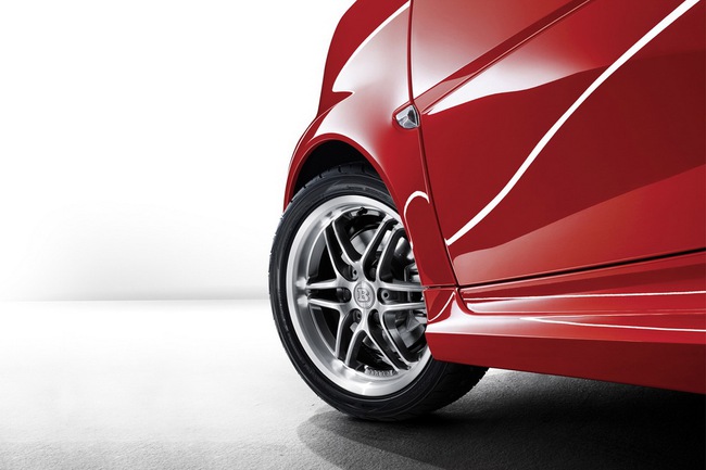 Brabus Xclusive Red Edition - Smart Fortwo độc và đắt tại Geneva 2014 4