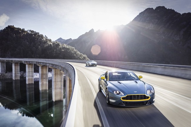 Aston Martin sẽ mang hai phiên bản đặc biệt đến New York 7