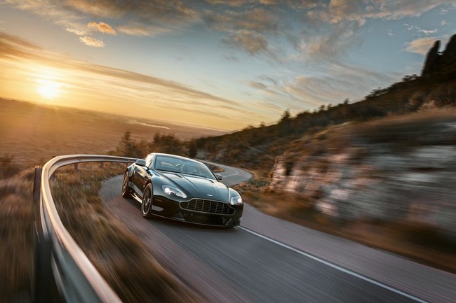 Aston Martin sẽ mang hai phiên bản đặc biệt đến New York 8