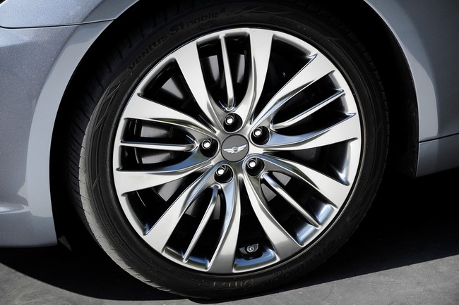Hyundai Genesis Sedan thế hệ mới có giá 38.000 USD 11