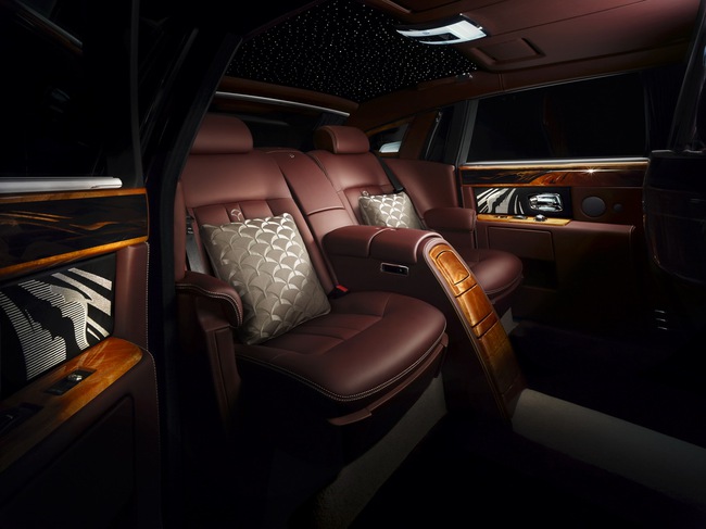 Rolls-Royce Bespoke Phantom Pinnacle Travel: Xế sang đặc biệt cho Trung Quốc 5