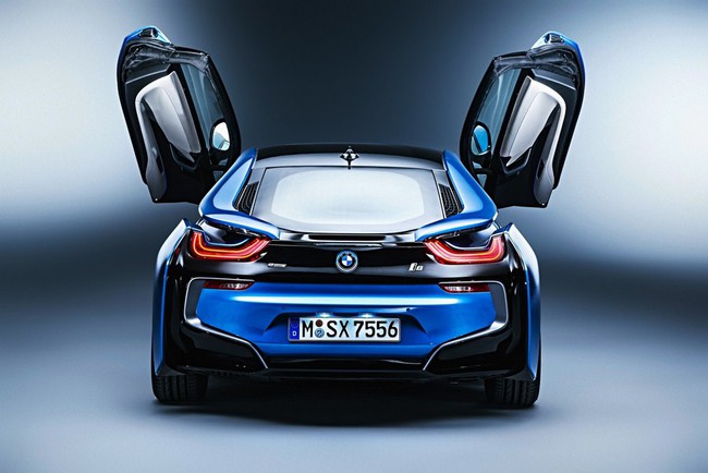 BMW i8 chính thức "lăn bánh" vào tháng 6 này 13