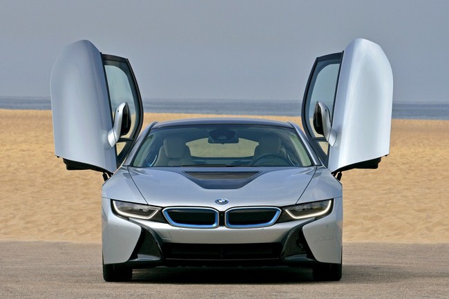 BMW i8 chính thức "lăn bánh" vào tháng 6 này 16