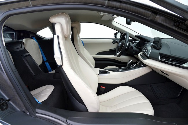 BMW i8 chính thức "lăn bánh" vào tháng 6 này 28