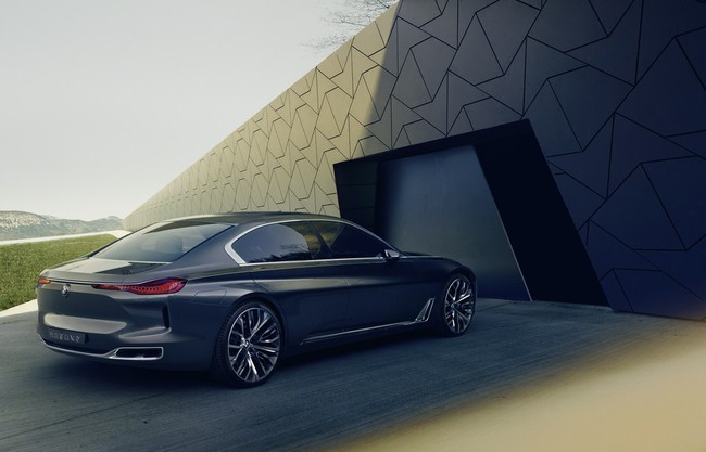 BMW Vision Future Luxury đọ sắc cùng Gran Lusso Coupe 12