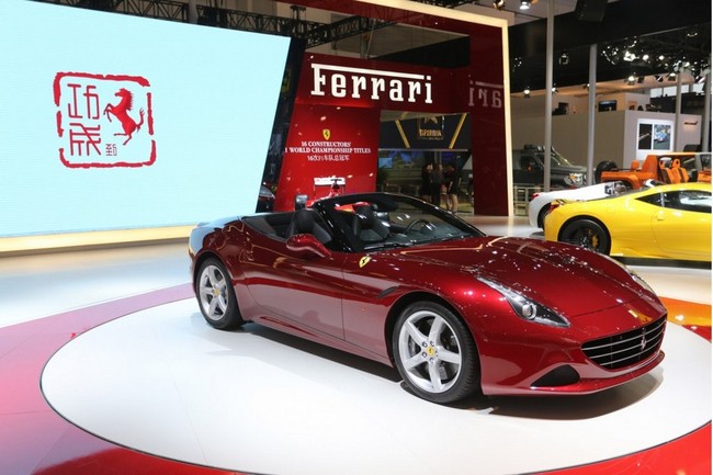 Ferrari thiết kế logo riêng cho năm Giáp Ngọ 2