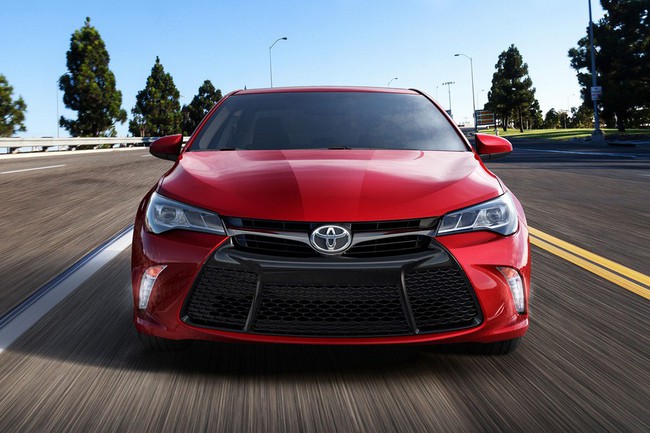 Toyota Camry 2015: Diện mạo mới, trang bị hiện đại hơn 4