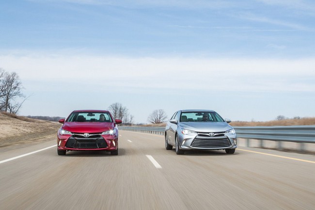 Toyota Camry 2015: Diện mạo mới, trang bị hiện đại hơn 9