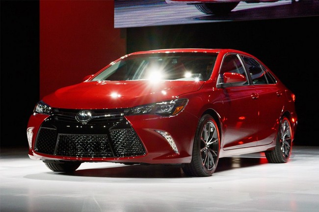 Toyota Camry 2015: Diện mạo mới, trang bị hiện đại hơn 12