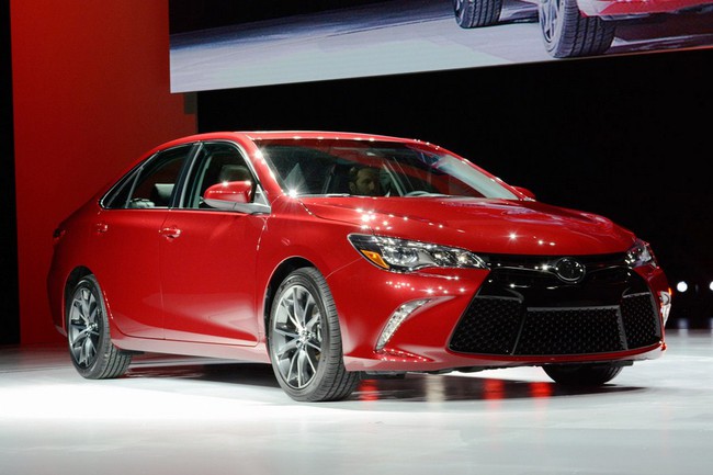 Toyota Camry 2015: Diện mạo mới, trang bị hiện đại hơn 15