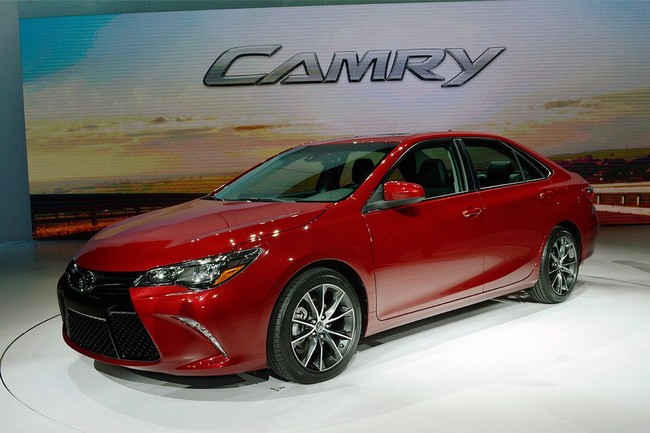 Toyota Camry 2015: Diện mạo mới, trang bị hiện đại hơn 20