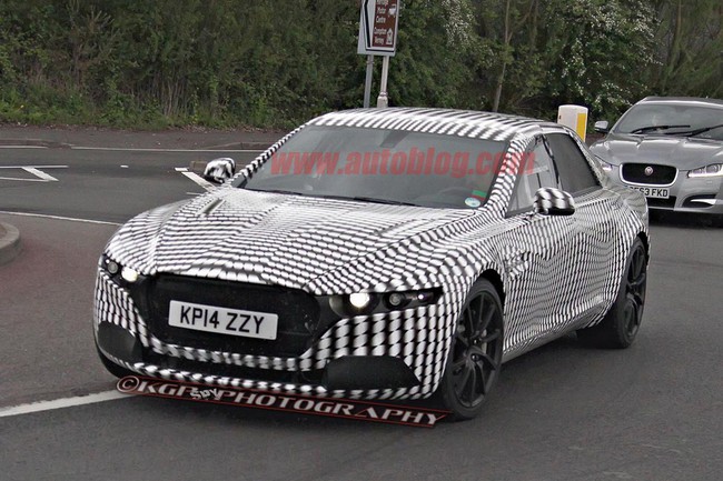 Siêu sedan của Aston Martin xuất đầu lộ diện 3