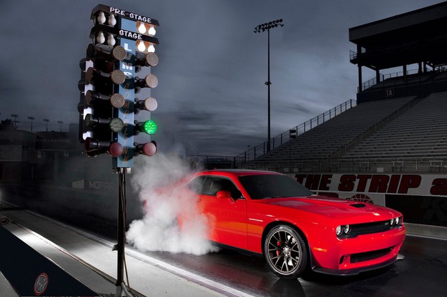 Dodge Challenger SRT Hellcat 2015 - Xe "cơ bắp" cực mạnh mẽ 7