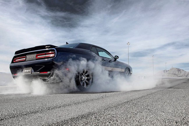 Dodge Challenger SRT Hellcat 2015 - Xe "cơ bắp" cực mạnh mẽ 16