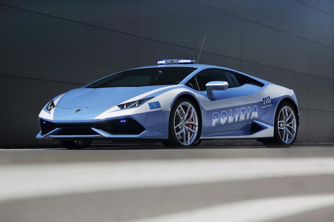 Cảnh sát Ý khoe siêu xe Lamborghini Huracan LP610-4 mới  5