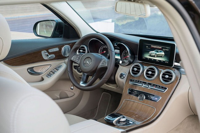Mercedes-Benz C-Class Estate: Thoải mái hơn với không gian rộng rãi 24