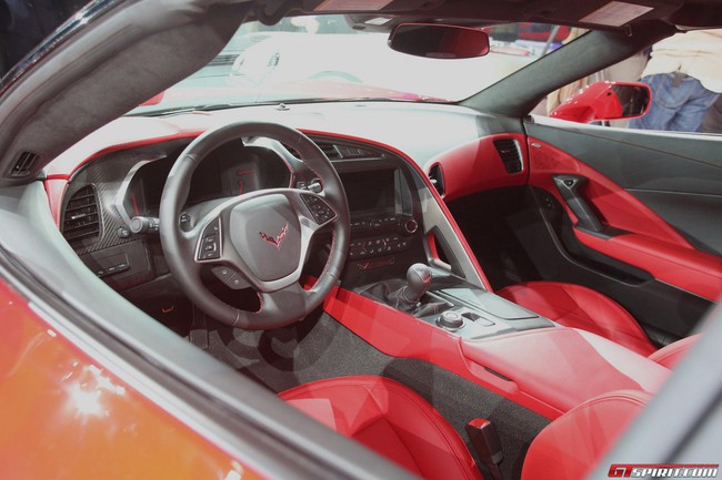 Chevrolet Corvette Stingray 2014 đắt nhất ở thị trường Trung Quốc 5
