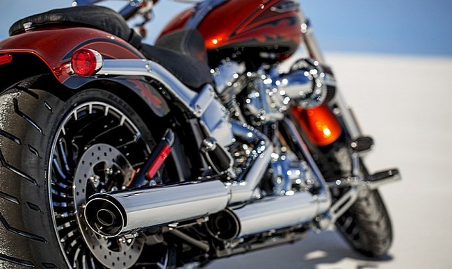 CVO Breakout 2014 - Niềm tự hào mới của Harley Davidson 8