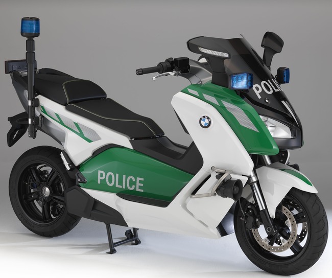 BMW trình làng hàng loạt phiên bản môtô dành cho cảnh sát 1