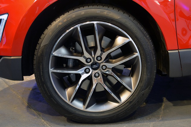 Ford Edge Concept sẽ có phiên bản sản xuất hiện đại và an toàn hơn 10