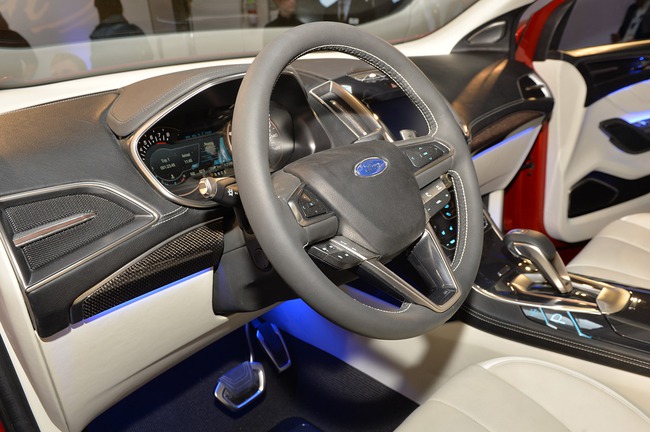 Ford Edge Concept sẽ có phiên bản sản xuất hiện đại và an toàn hơn 12