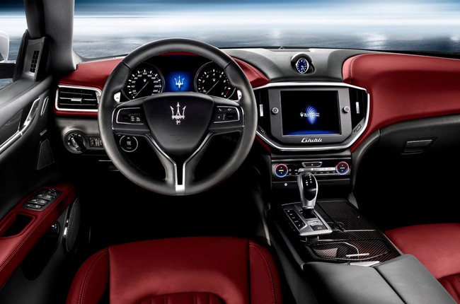 Xe sang Maserati Ghibli 2014 phiên bản Mỹ rẻ hơn đáng kể 2