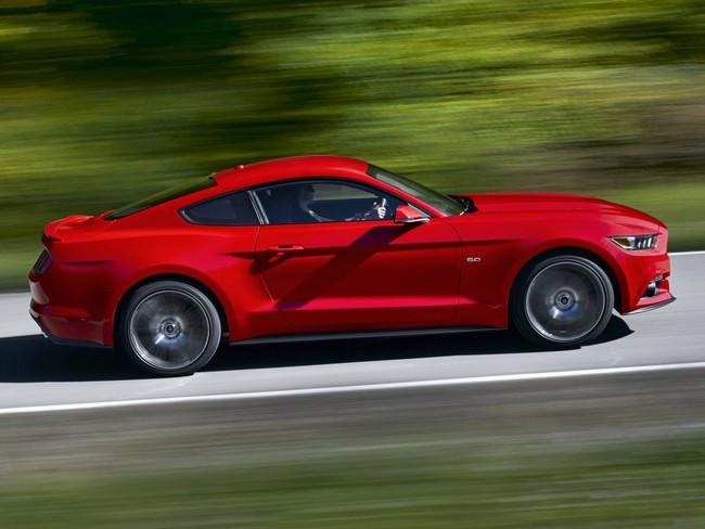 Ford Mustang 2015 chính thức lộ diện 10