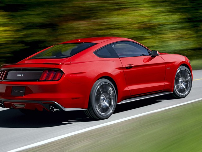 Ford Mustang 2015 chính thức lộ diện 11