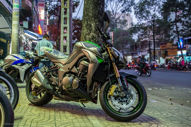 Ảnh sống Kawasaki Z1000 2014 tại Việt Nam 4