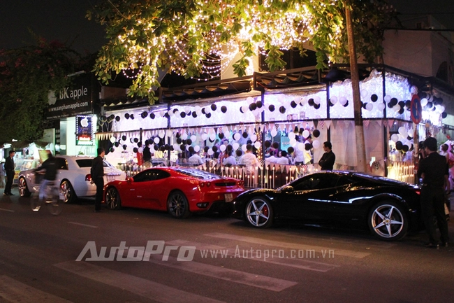 Ảnh chi tiết đại tiệc siêu xe trong sinh nhật Minh 'Nhựa' 12