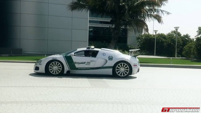 Siêu xe Bugatti Veyron gia nhập lực lượng Cảnh sát Dubai 2