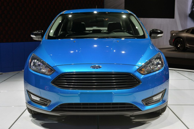 Ford Focus 2015 xuất hiện với diện mạo mới 6