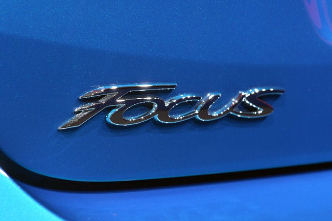 Ford Focus 2015 xuất hiện với diện mạo mới 12