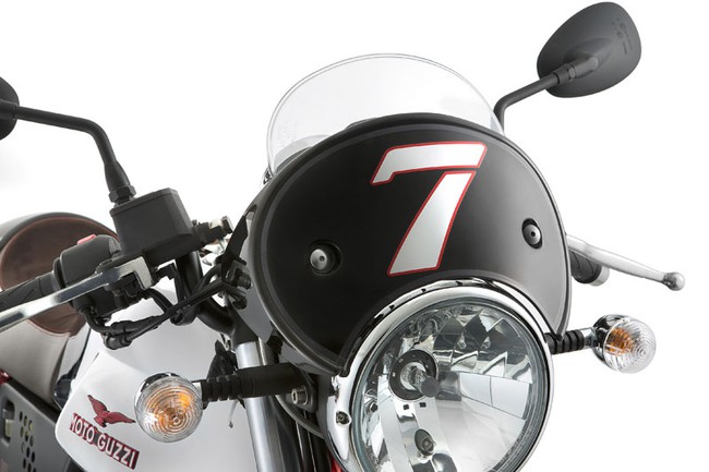 Moto Guzzi V7 2014: Nhiều lựa chọn hơn với 3 biến thể mới 10